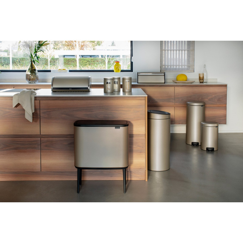 Бак для сміття Pedal Bin NewIcon Brabantia, об'єм 30 л, бежевий шампань (304484)