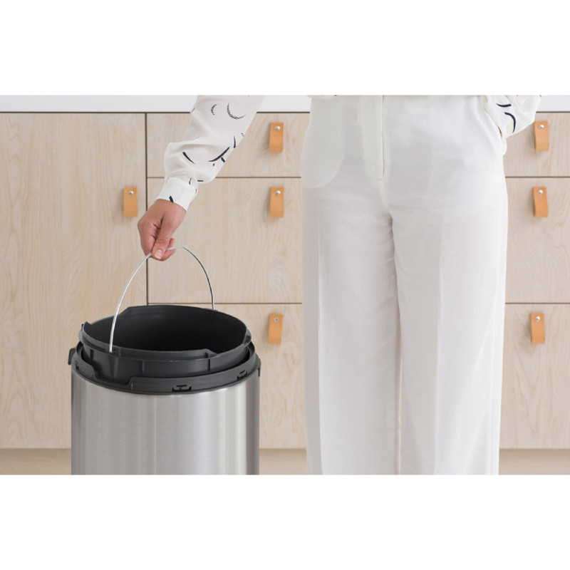 Бак для сміття Touch Bin Brabantia, об'єм 30 л, сталевий матовий (115462)