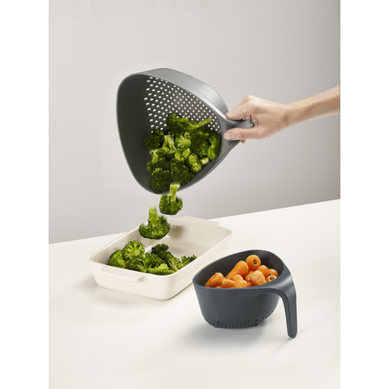 Друшлак Joseph Joseph SQUARE COLANDER, 22,1x23,5x13,3 см, серый, 2 предмета (40094)
