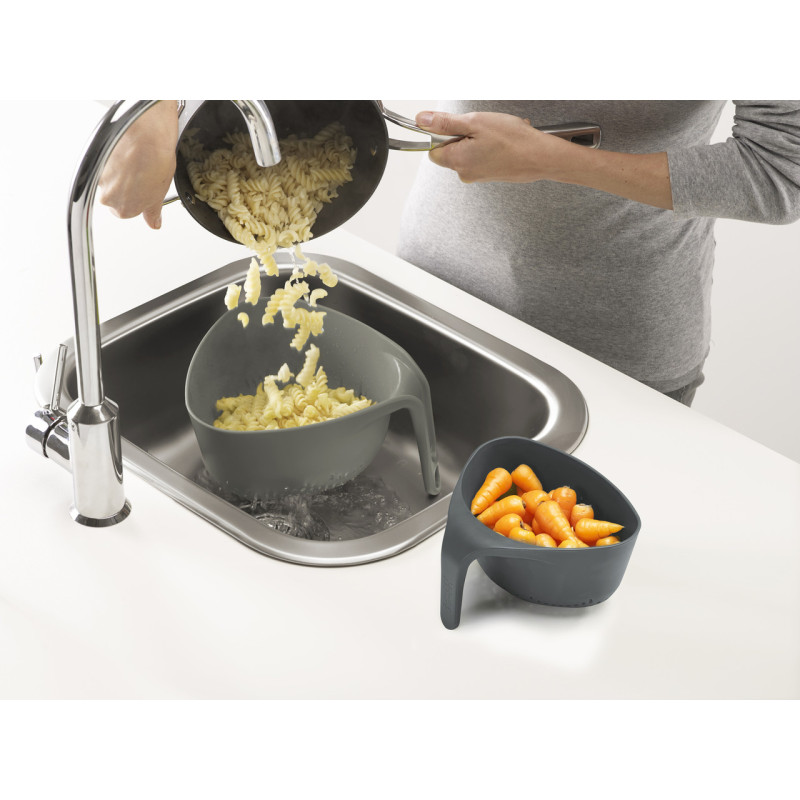 Друшлак Joseph Joseph SQUARE COLANDER, 22,1x23,5x13,3 см, серый, 2 предмета (40094)