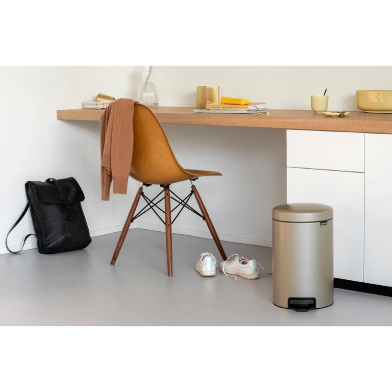 Бак для сміття з педаллю Brabantia Pedal Bin 12 л 304446