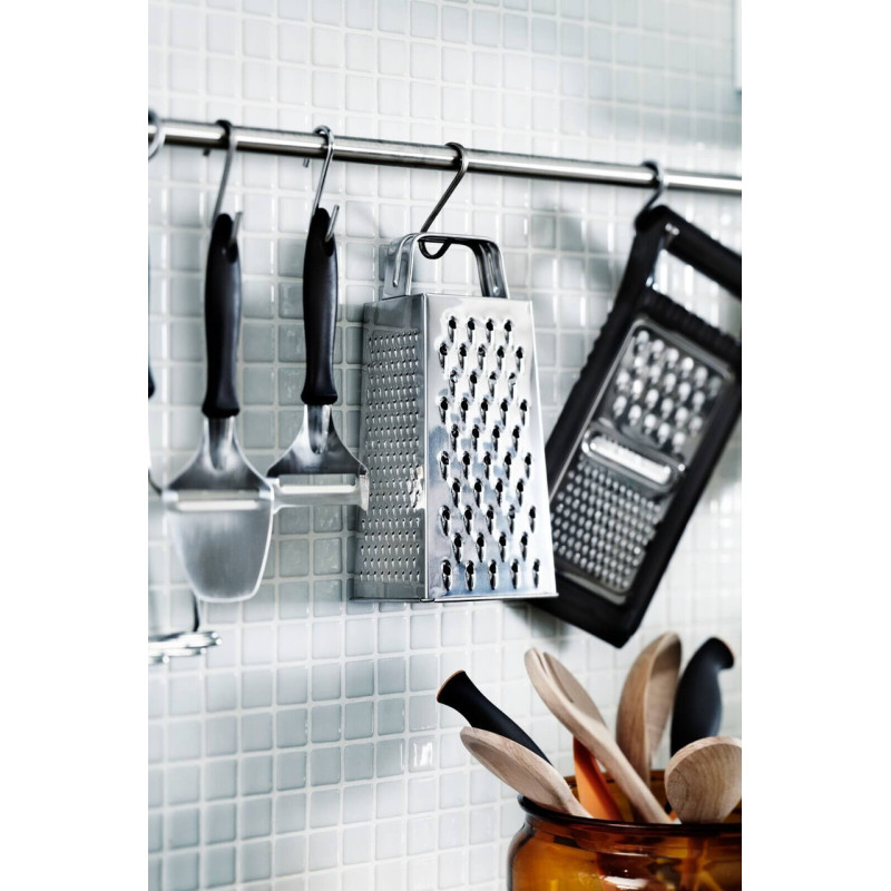 Прес для часнику Fiskars Essential 20 см 1023793