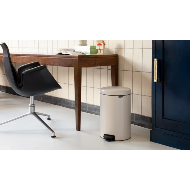 Бак для сміття Brabantia PEDAL BIN, об'єм 12 л, бежевий (149924)