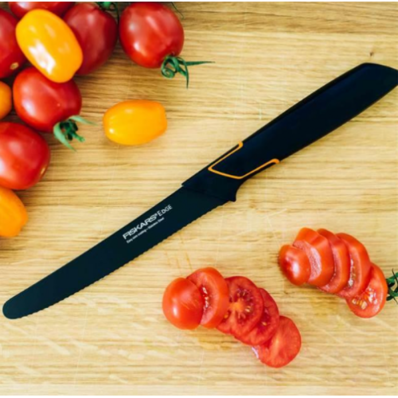 Кухонний ніж Fiskars EDGE для томатів 13 см, рукоять чорна ABS пластик (1003092)