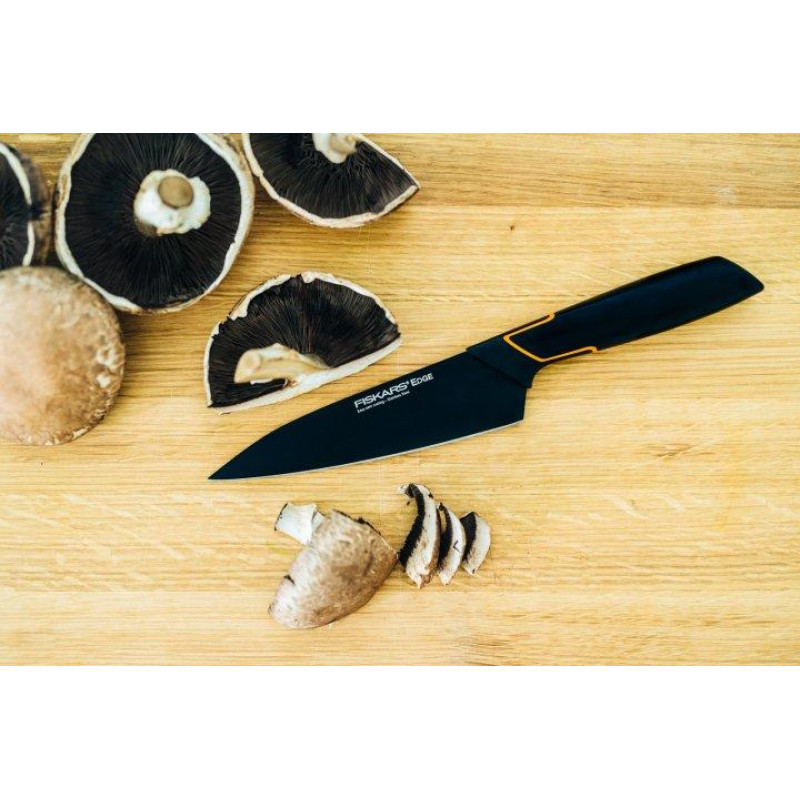 Профессиональный нож Fiskars EDGE поварской 15 см, рукоять черная ABS пластик (1003095)
