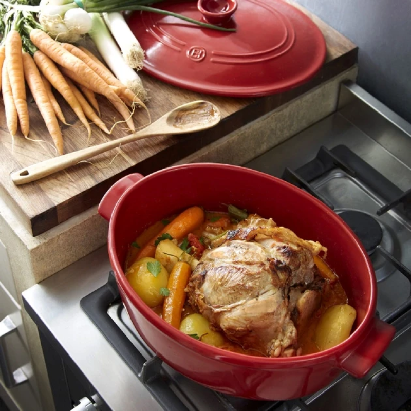 Каструля з кришкою овальна Emile Henry Cookware 6 л червона (344560)