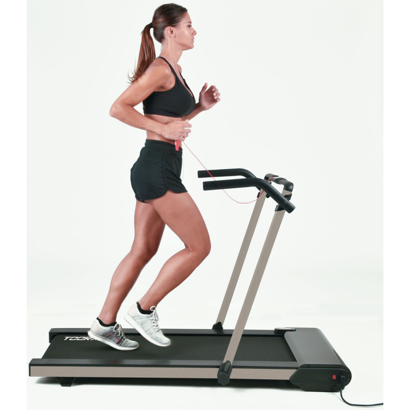 Бігова доріжка Toorx Treadmill City Compact Pure Bronze (CITY-COMPACT-B) із лінійки Ultra Compact Line італійського виробника Garl