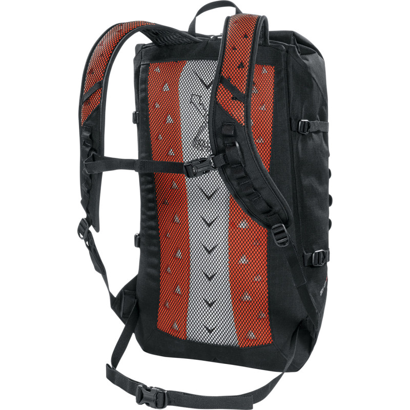 Городской рюкзак Ferrino Backpack Dry Up 22L Black (75261HCC)