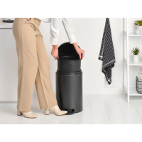 Бак для сміття із педаллю Brabantia NewIcon Pedal Bin 20 л, графітовий (233500)