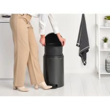 Бак для сміття із педаллю Brabantia NewIcon Pedal Bin 20 л, графітовий (233500)