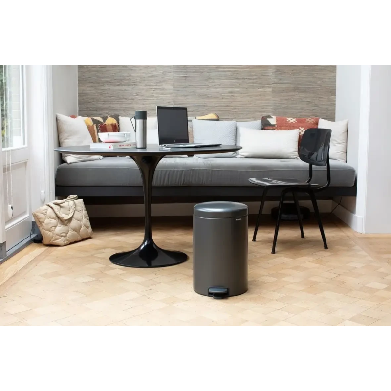 Бак для сміття із педаллю Brabantia NewIcon Pedal Bin 20 л, графітовий (233500)