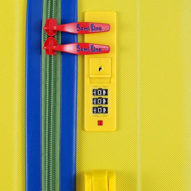 Чемодан Semi Line 24