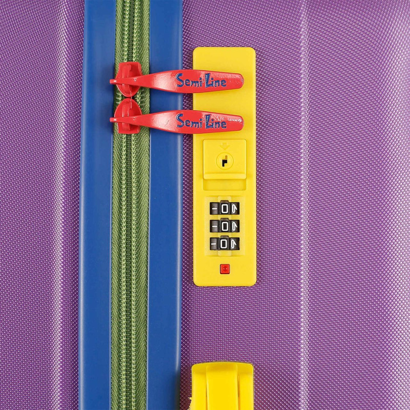 Чемодан Semi Line 28
