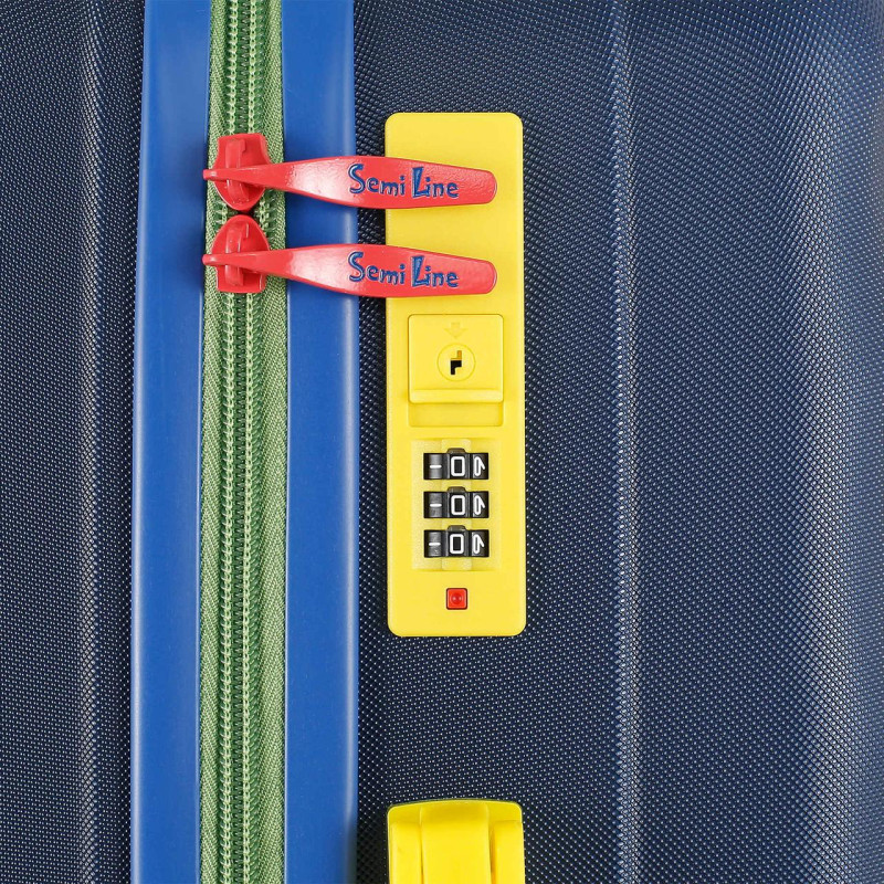 Чемодан Semi Line 28