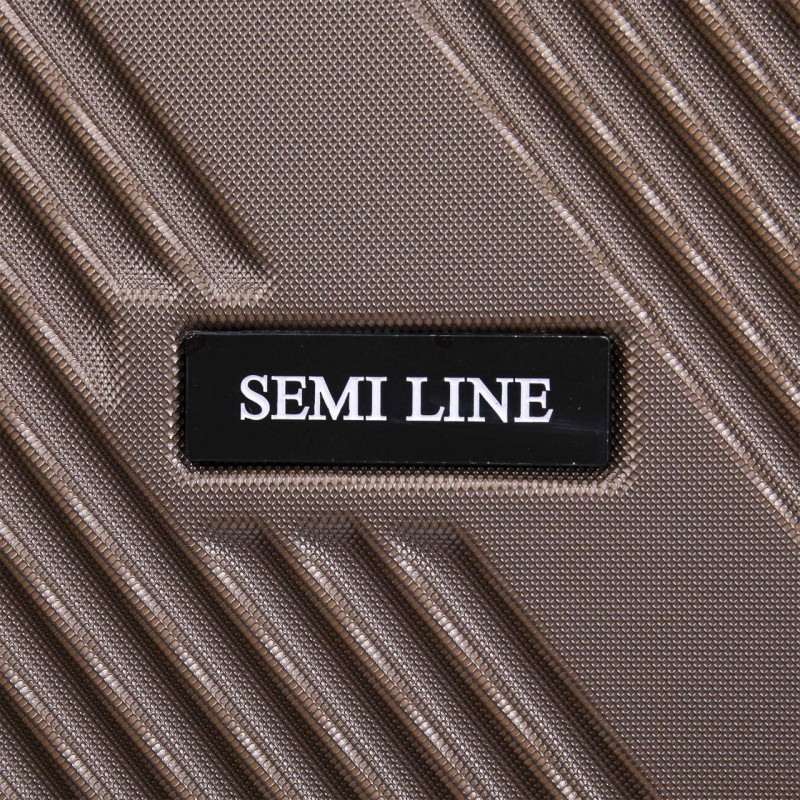 Чемодан Semi Line 28