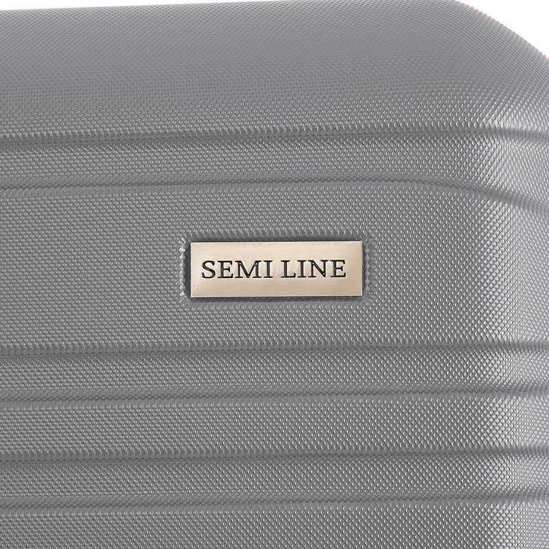 Чемодан Semi Line 24