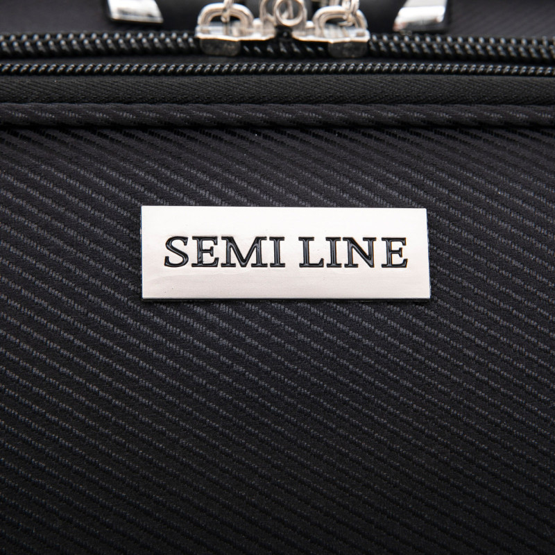 Чемодан Semi Line 24