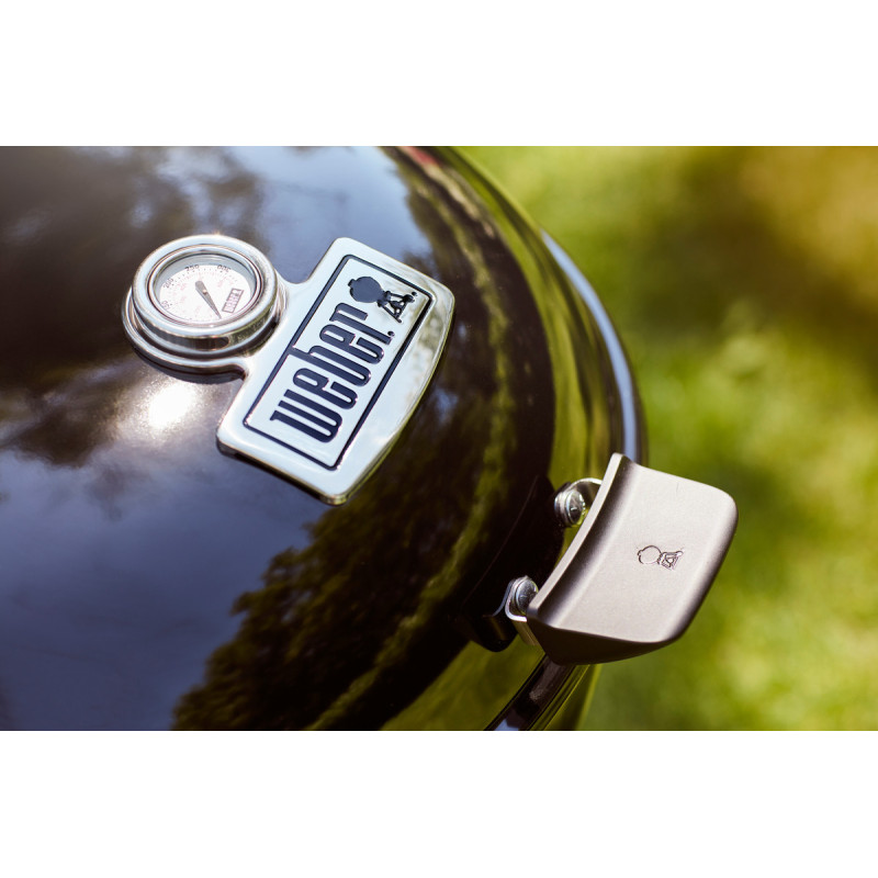 Угольный гриль Weber Master-Touch Premium SE E-5775 57 см, черный