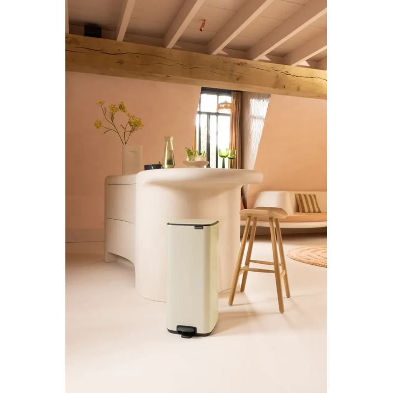 Бак для мусора с педалью Brabantia 30 л бежевый (238123)