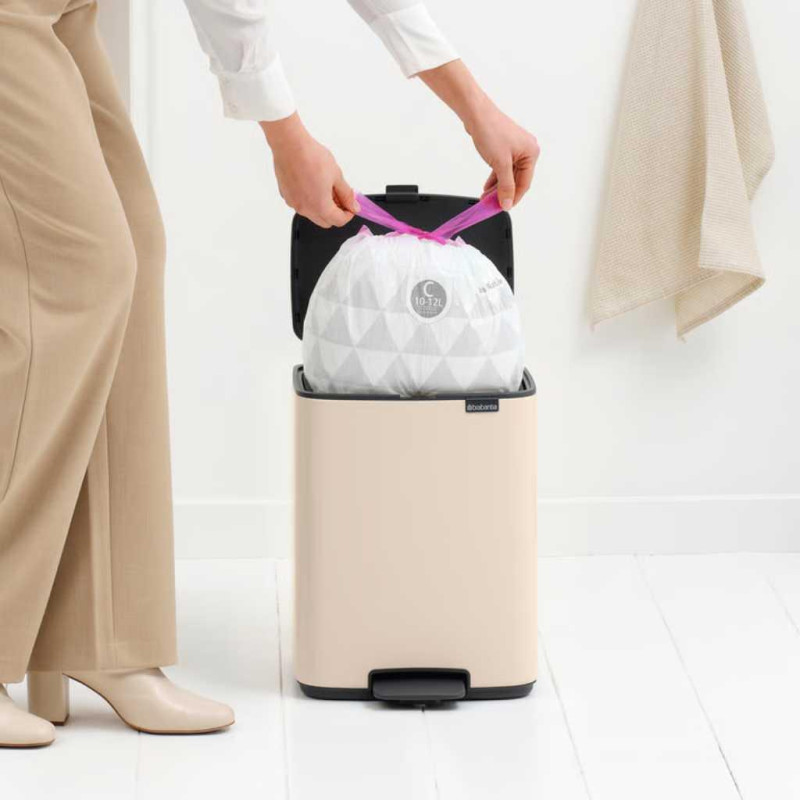 Бак для мусора Brabantia Bo Pedal Bin, объем 12 л, бежевый (238024)
